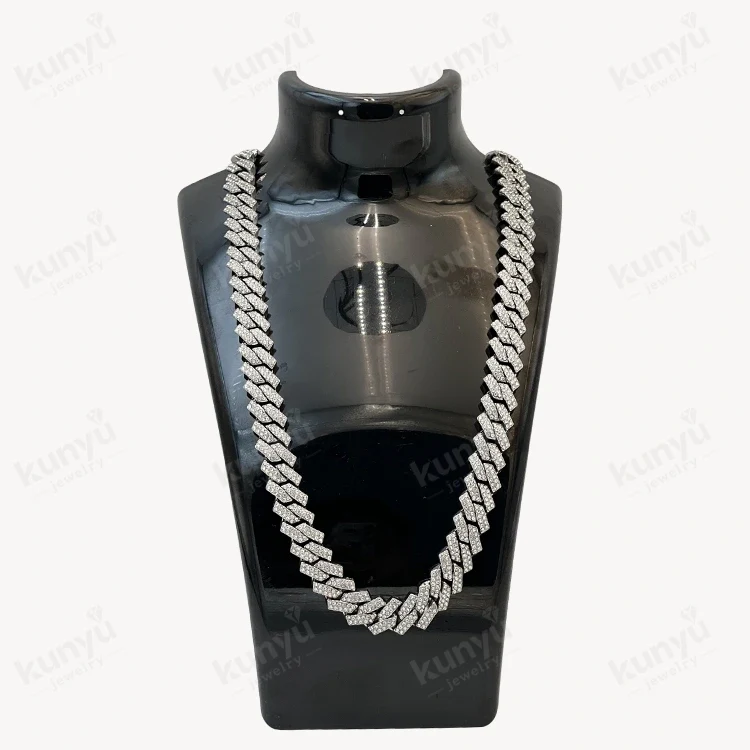 தினசரி உடைகள் கியூபன் இணைப்பு சங்கிலி தினசரி உடைகள் கியூபன் இணைப்பு சங்கிலி